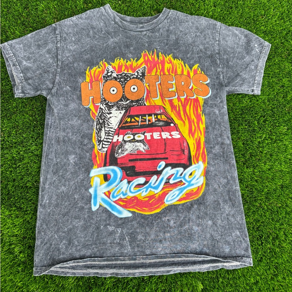 Hooters Vintage Gray Racing Tee